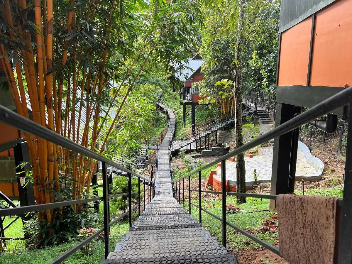 *** Hotel Santhi Hill View Resort Munnar India